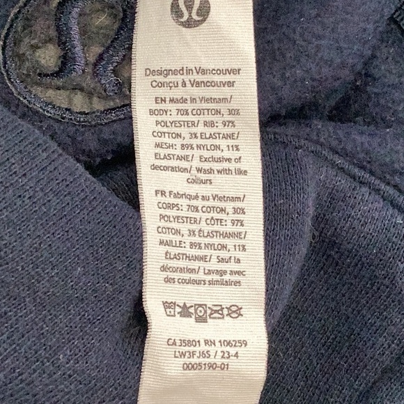 Lululemon Scuba Funnel neck half zip Navy Sweatshirt(M/L) - Picture 9 of 9